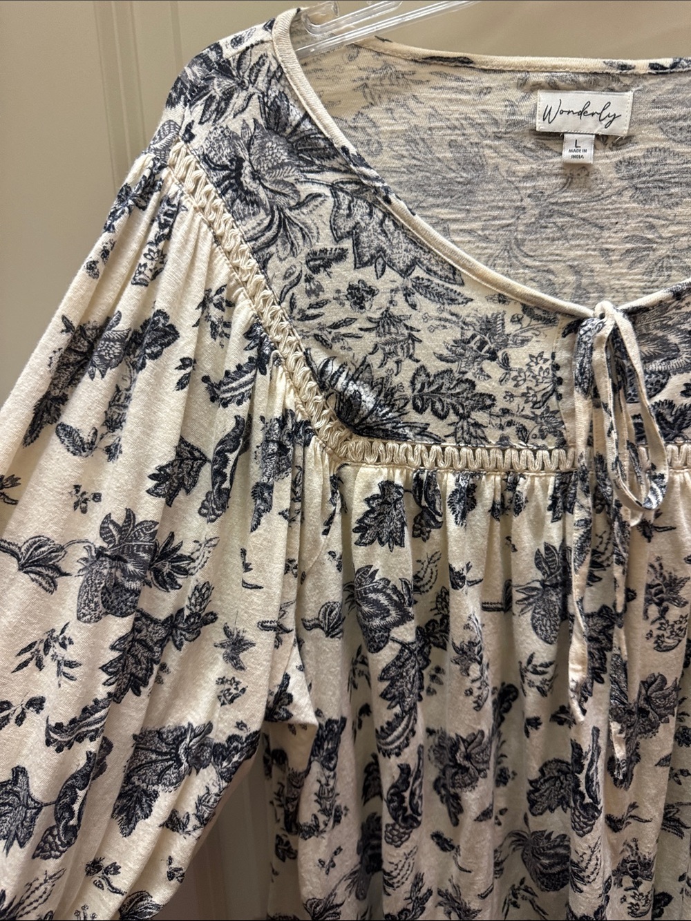 Wonderly Cream Blouse with Black Floral Print - Picture 4 of 10